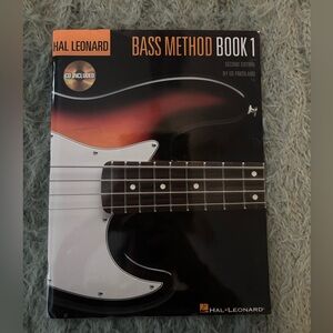 Hal Leonard Bass Method Book 1